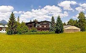 Hotel Menthof
